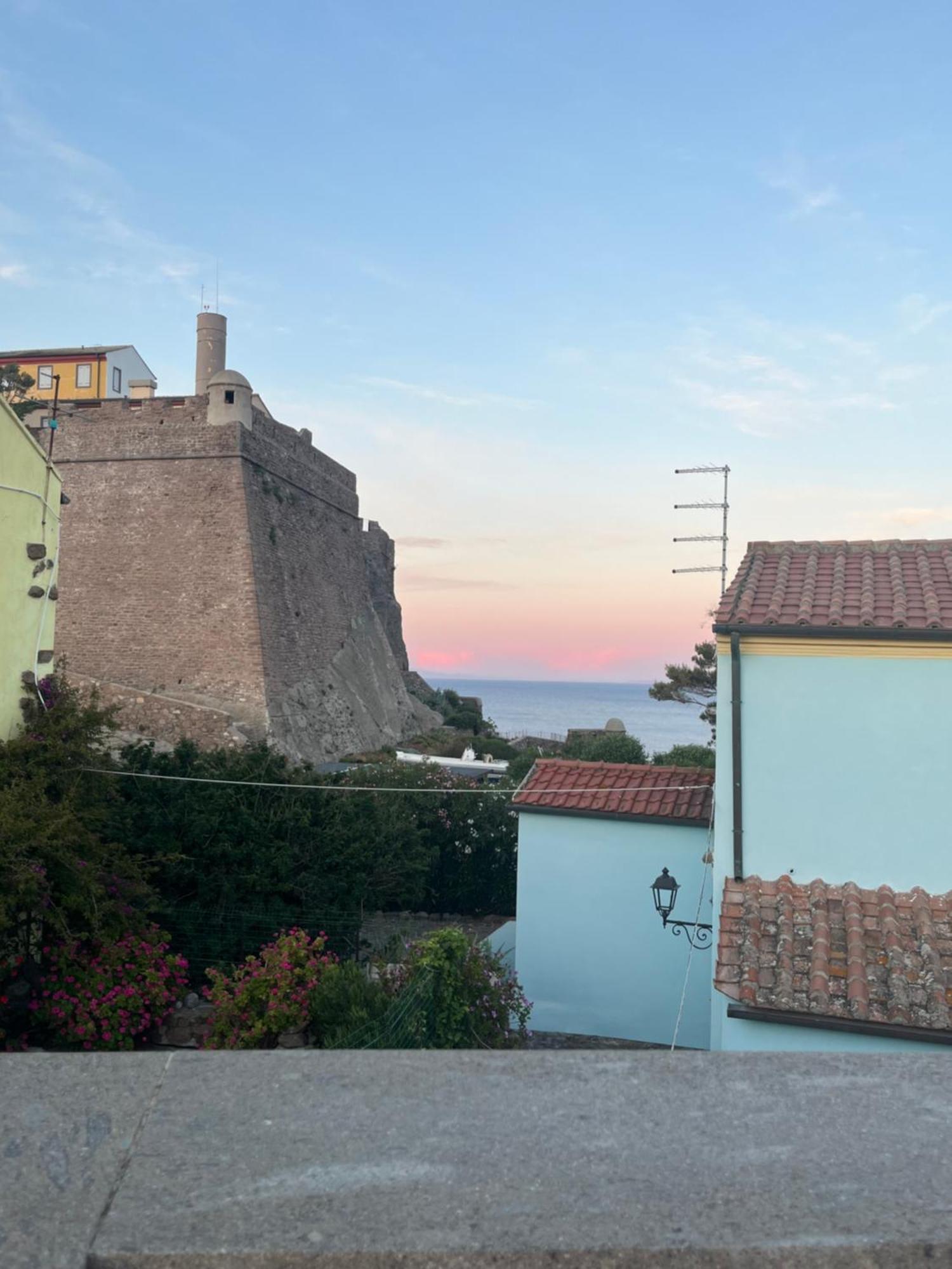 Casa Vista Castello Βίλα Capraia Εξωτερικό φωτογραφία